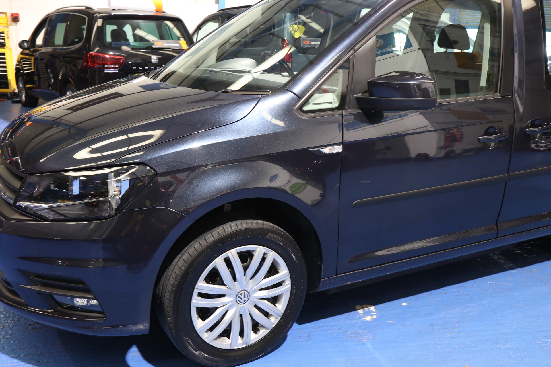 VW Caddy Upfront Dn67 xcw