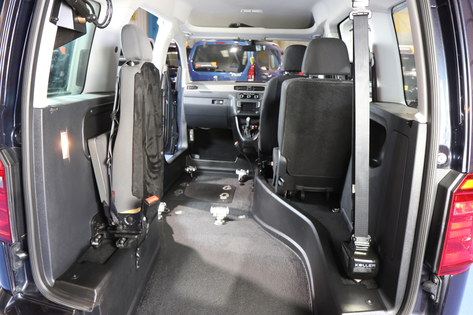 VW Caddy Upfront Dn67 xcw